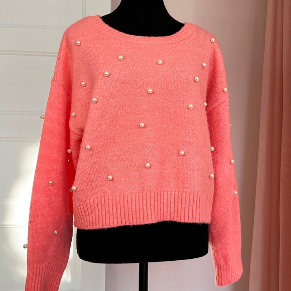 Sweater with Pearl Embellishment - Picture 3 of 9
